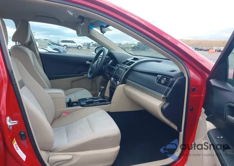 2012 Toyota Camry Le z USA, uszkodzony, nr VIN 4T4BF1FK5CR271303